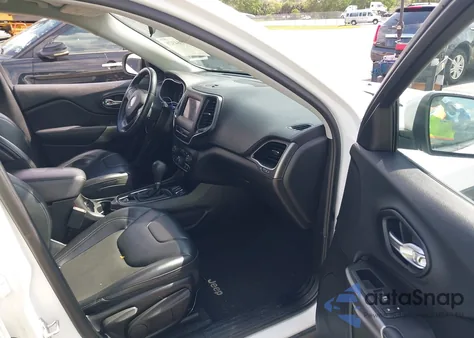 2019 Jeep Cherokee Latitude Plus Fwd z USA, uszkodzony, nr VIN 1C4PJLLN4KD147633